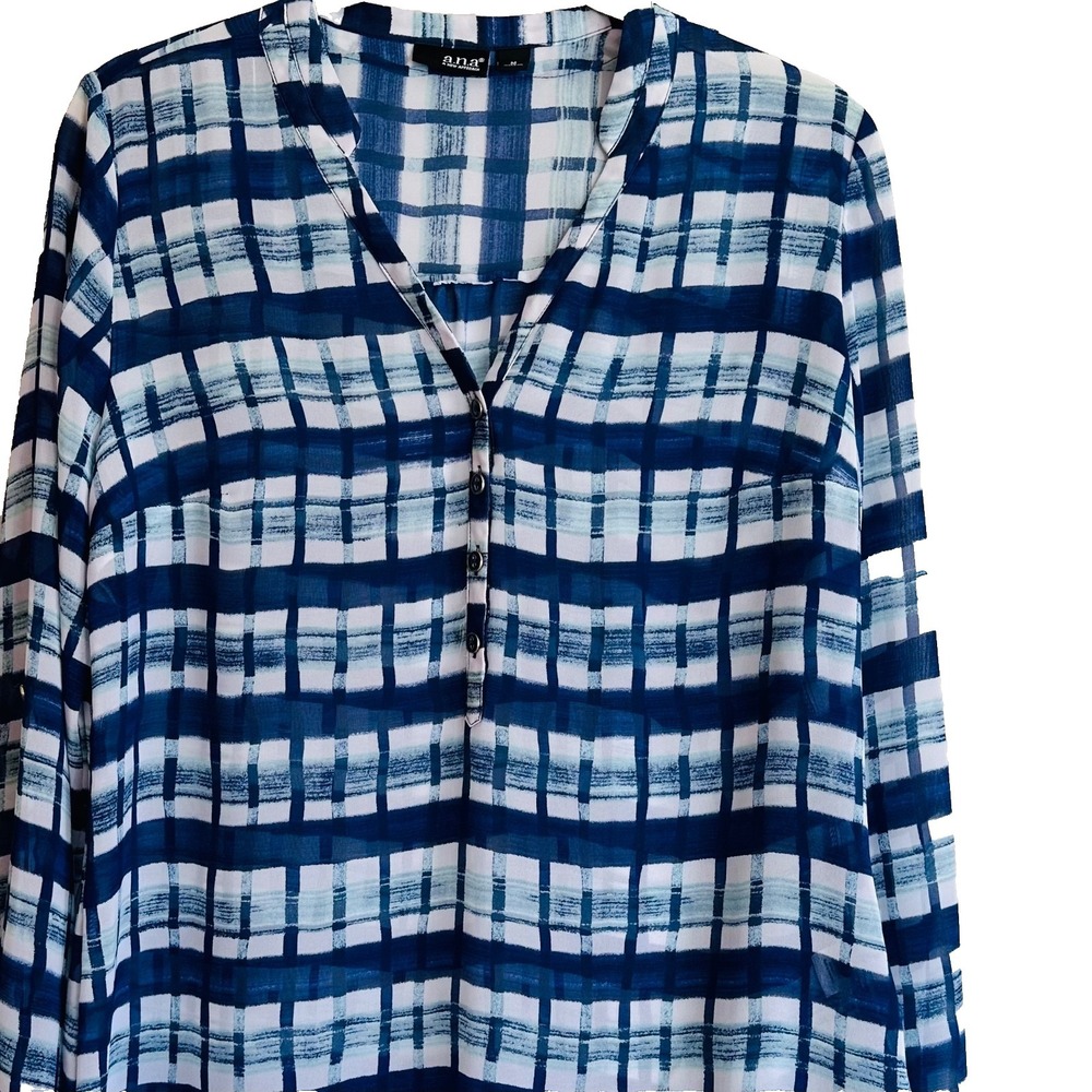 A.N.A New Approach Blue Causual to Dressy V-Neck Light Weight Blouse Size M
